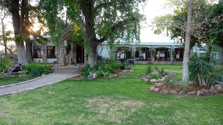 Anib Kalahari Farmhouse